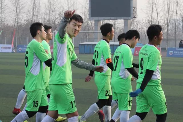 三千名跑者竞速山西榆社云竹湖 赛道串联生态与人文地标三千名跑者竞速山西榆社云竹湖 赛道串联生态与人文地标