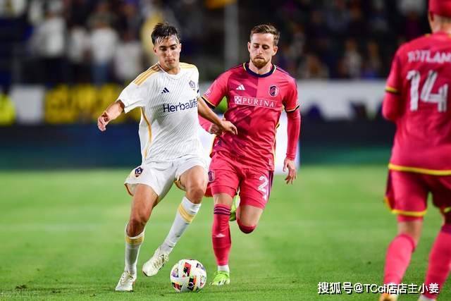 贺希宁44分深圳胜广东 王哲林19+10上海负吉林